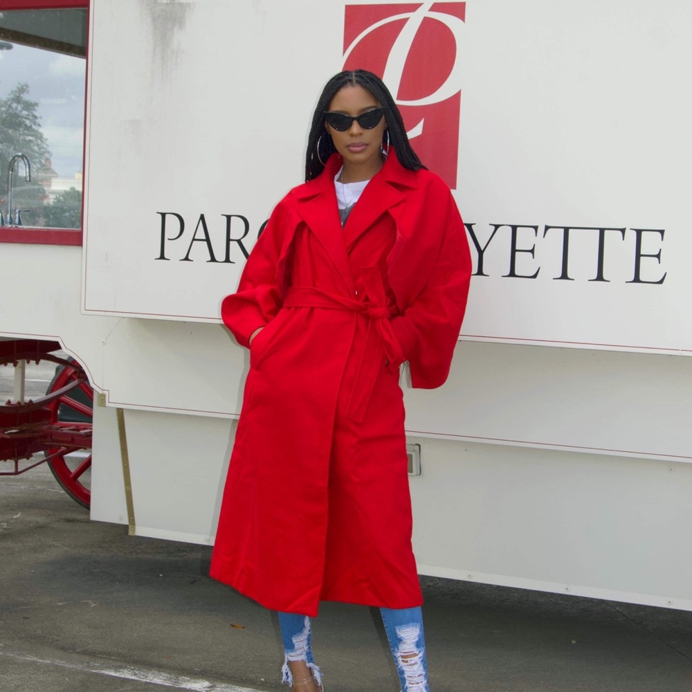 This trench is full luxury!! Red trench with pockets and caps inspired.